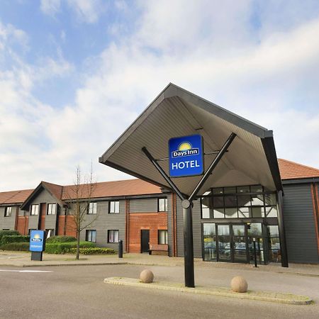 Days Inn Stevenage North Baldock Esterno foto