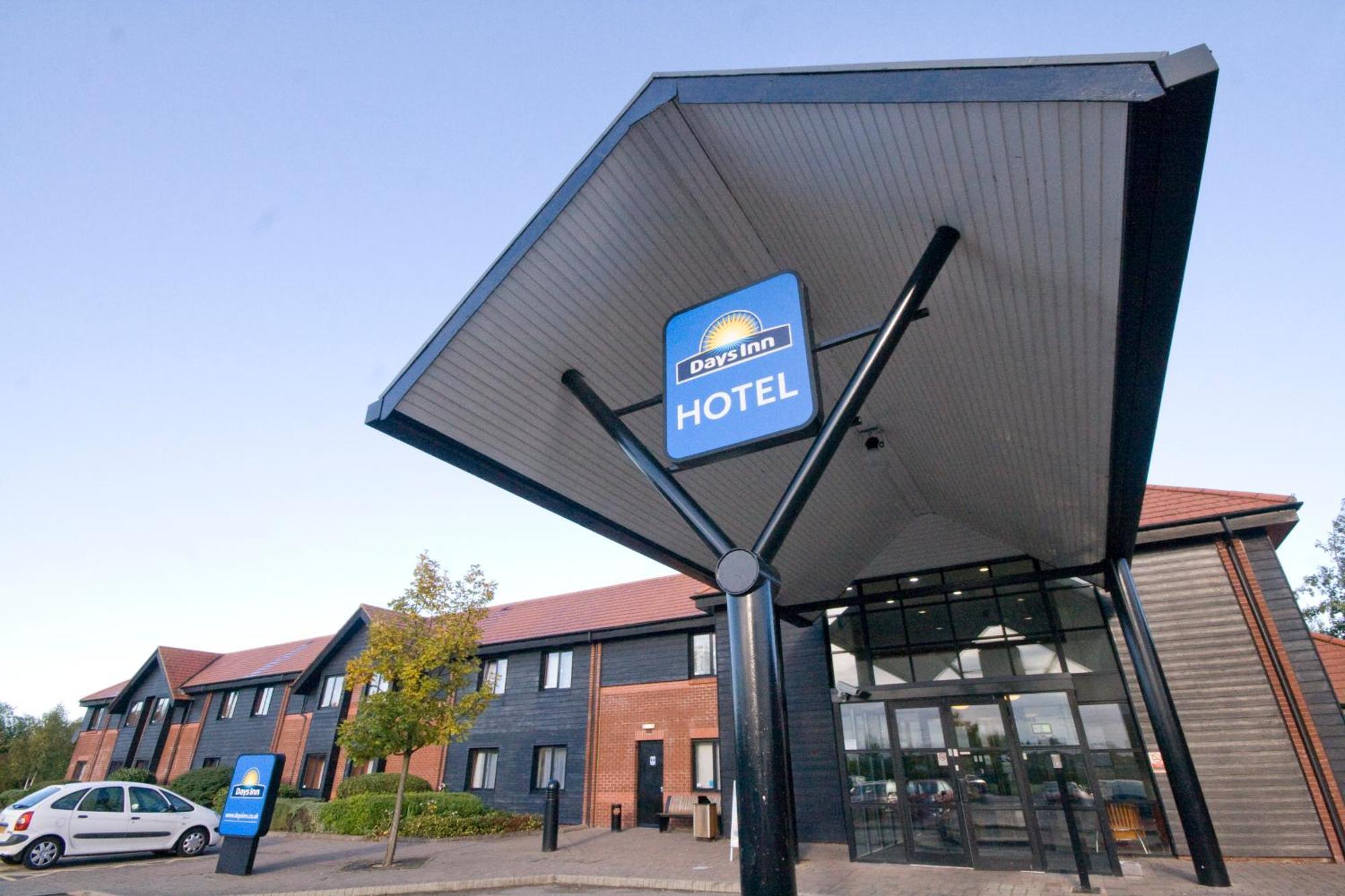 Days Inn Stevenage North Baldock Esterno foto